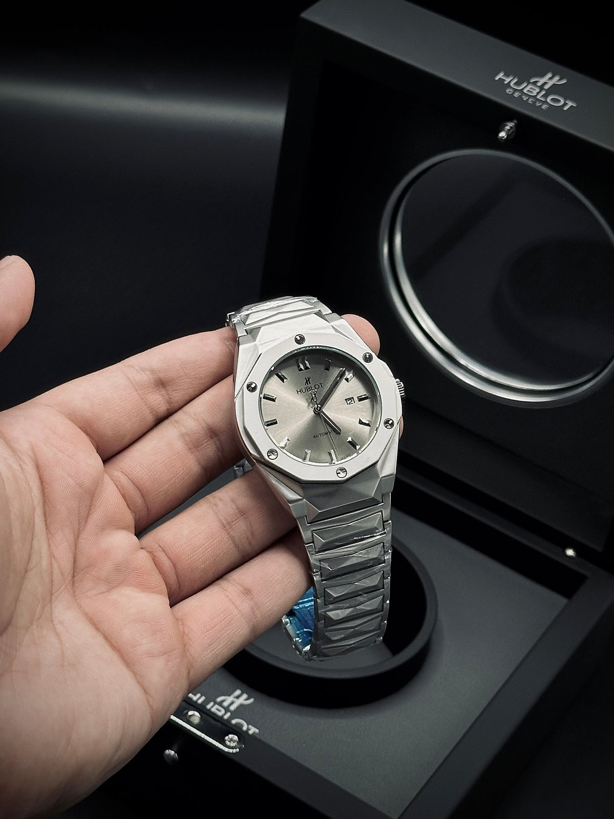 Hublot Cut Rotating Back (Swiss like)